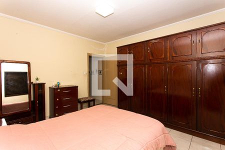 Quarto 1 de casa à venda com 2 quartos, 180m² em Vila Carrão, São Paulo