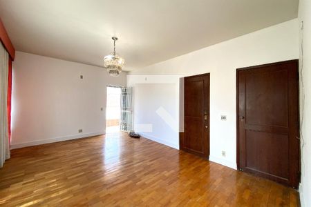 Sala de apartamento para alugar com 4 quartos, 230m² em Floresta, Belo Horizonte