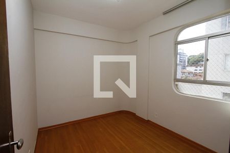 Quarto 2 de apartamento para alugar com 3 quartos, 52m² em Coração Eucarístico, Belo Horizonte