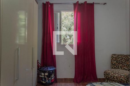 Quarto 1 de casa à venda com 2 quartos, 80m² em Jardim Calux, São Bernardo do Campo