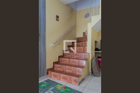 Sala de casa à venda com 2 quartos, 80m² em Jardim Calux, São Bernardo do Campo