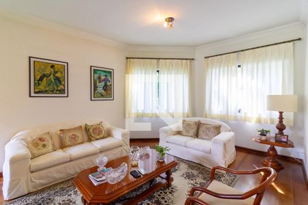 Sala de Estar de casa para alugar com 4 quartos, 261m² em Jardim Prudência, São Paulo