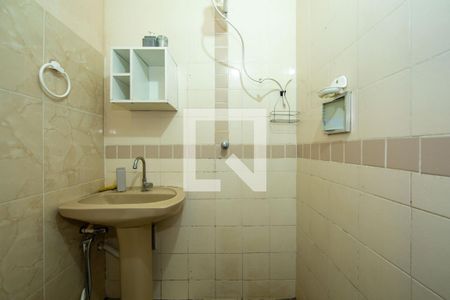 BANHEIRO de apartamento para alugar com 1 quarto, 40m² em Padre Eustáquio, Belo Horizonte