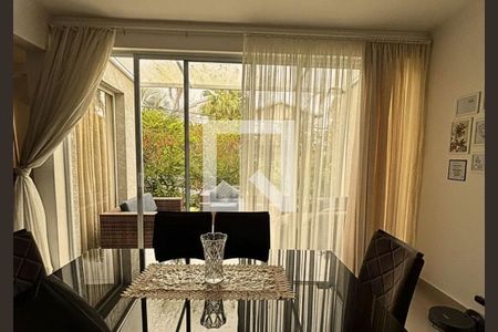 Sala de casa de condomínio à venda com 3 quartos, 300m² em Alphaville, Santana de Parnaíba