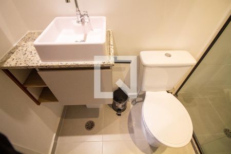 Banheiro de kitnet/studio à venda com 1 quarto, 27m² em Jardim das Acacias, São Paulo