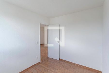 Quarto 1 de apartamento para alugar com 2 quartos, 43m² em Caiapos, Contagem