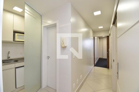 Corredor de apartamento para alugar com 5 quartos, 85m² em Centro, Curitiba