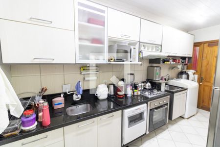 Cozinha e Área de Serviço de casa para alugar com 3 quartos, 70m² em Hípica, Porto Alegre
