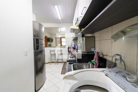 Cozinha e Área de Serviço de casa para alugar com 3 quartos, 70m² em Hípica, Porto Alegre