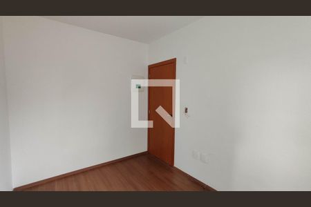 Sala de apartamento para alugar com 2 quartos, 48m² em Jardim America, Poá