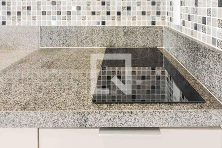 Cozinha de apartamento para alugar com 1 quarto, 25m² em Vila Butantã, São Paulo