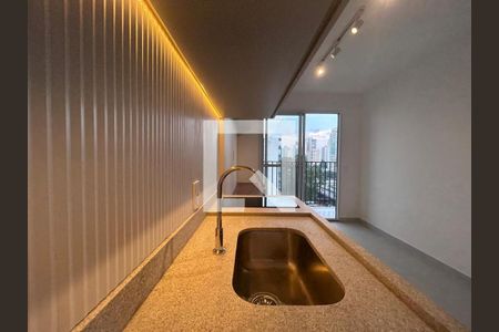 Sala/Cozinha de apartamento para alugar com 1 quarto, 27m² em Campo Belo, São Paulo