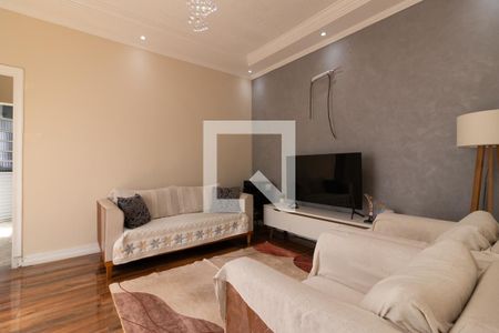 Casa à venda com 6 quartos, 300m² em Vila Buenos Aires, São Paulo