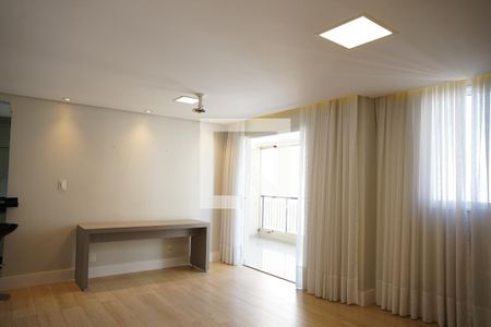 Sala de apartamento para alugar com 2 quartos, 82m² em Jardim Zaira, Guarulhos