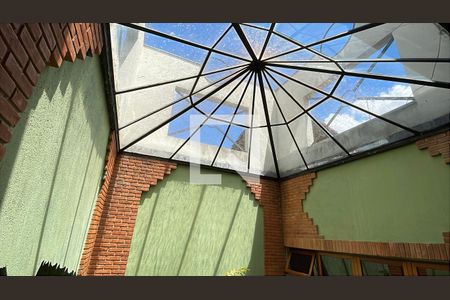 Casa de Condomínio para alugar com 4 quartos, 950m² em Parque Dom Henrique, Cotia