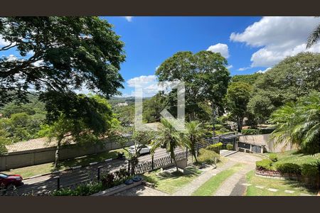 Quintal de casa de condomínio para alugar com 4 quartos, 950m² em Parque Dom Henrique, Cotia