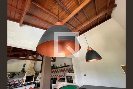 Sala de casa de condomínio para alugar com 5 quartos, 950m² em Parque Dom Henrique, Cotia
