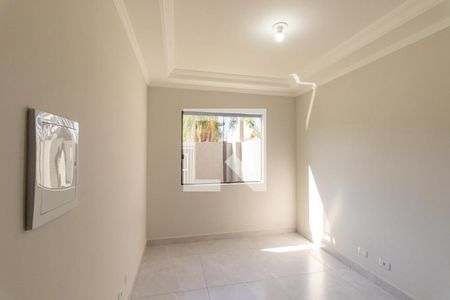 Sala de casa para alugar com 3 quartos, 90m² em Cidade Industrial de Curitiba, Curitiba