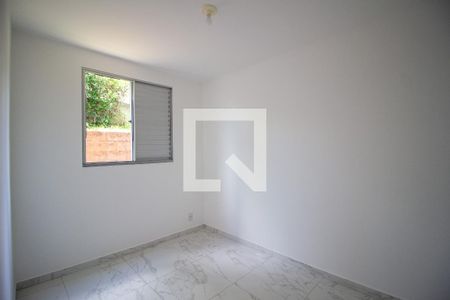 Quarto 2 de apartamento para alugar com 2 quartos, 45m² em Jardim Mirante dos Ovnis, Votorantim