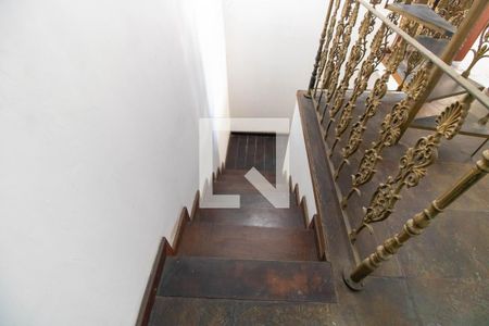 Escada  de casa para alugar com 3 quartos, 120m² em Engenho do Mato, Niterói