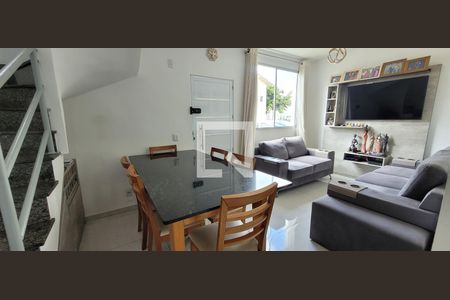 sala  de casa à venda com 2 quartos, 90m² em Chácaras, Betim