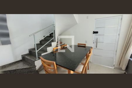 sala  de casa à venda com 2 quartos, 90m² em Chácaras, Betim