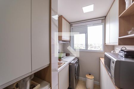 Sala/Cozinha e Área de Serviço de apartamento à venda com 2 quartos, 40m² em Vila Nhocuné, São Paulo