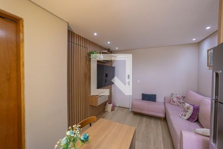Sala/Cozinha e Área de Serviço de apartamento à venda com 2 quartos, 40m² em Vila Nhocuné, São Paulo