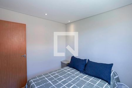Quarto 2 de apartamento para alugar com 2 quartos, 45m² em Juliana, Belo Horizonte