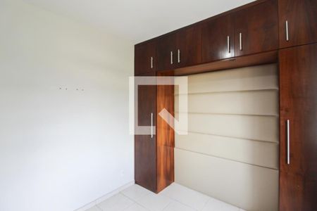 Quarto 1 de apartamento para alugar com 2 quartos, 54m² em Castelo, Belo Horizonte