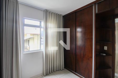 Quarto 1 de apartamento para alugar com 2 quartos, 54m² em Castelo, Belo Horizonte