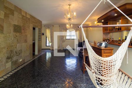 Sala de casa à venda com 4 quartos, 500m² em Jardim Independência, São Paulo