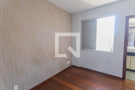 Suíte de apartamento para alugar com 3 quartos, 137m² em Lourdes, Belo Horizonte