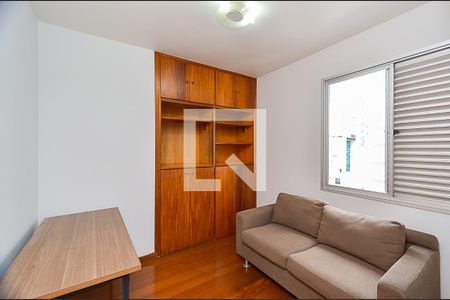 Quarto 2 de apartamento para alugar com 3 quartos, 137m² em Lourdes, Belo Horizonte