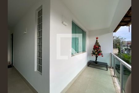 Casa à venda com 4 quartos, 320m² em Inconfidentes, Contagem
