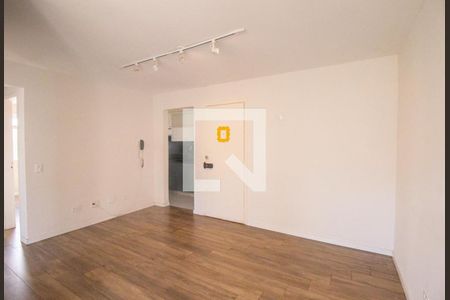 Sala de apartamento para alugar com 3 quartos, 54m² em Pinheirinho, Curitiba