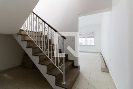 Escada de casa à venda com 4 quartos, 197m² em Vila Brasilio Machado, São Paulo