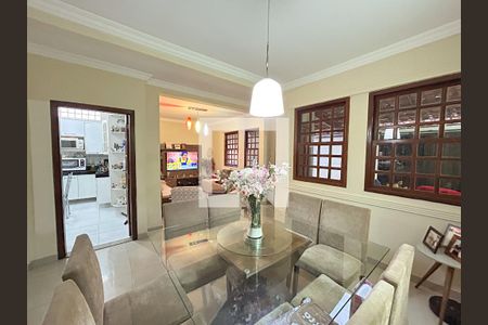 Casa à venda com 6 quartos, 180m² em Conjunto Lagoa, Belo Horizonte