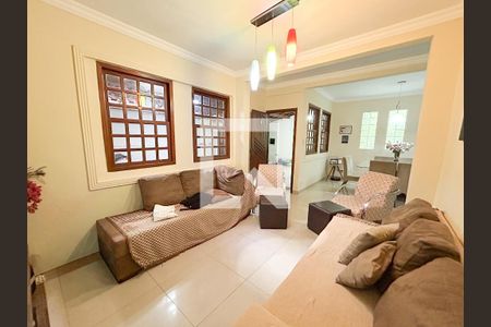 Casa à venda com 6 quartos, 180m² em Conjunto Lagoa, Belo Horizonte