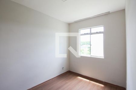 Quarto 2 de apartamento para alugar com 3 quartos, 70m² em Indaiá, Belo Horizonte