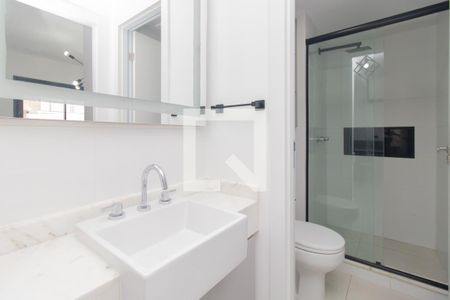 Banheiro de apartamento para alugar com 1 quarto, 40m² em Azenha, Porto Alegre