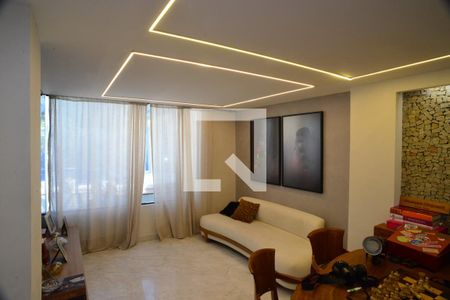 Sala de casa de condomínio à venda com 4 quartos, 634m² em Itanhangá, Rio de Janeiro
