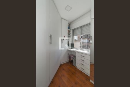Quarto Suíte de apartamento para alugar com 2 quartos, 76m² em São Sebastião, Porto Alegre