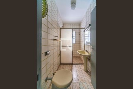 Banheiro 1 de casa à venda com 3 quartos, 214m² em Jardim Bela Vista, Santo André