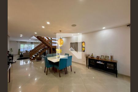 Sala  de casa para alugar com 4 quartos, 550m² em Brooklin, São Paulo