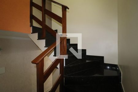Escada de casa à venda com 3 quartos, 137m² em Jardim Progresso, Santo André