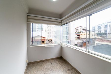 Sala de apartamento para alugar com 3 quartos, 127m² em Sagrada Família, Belo Horizonte