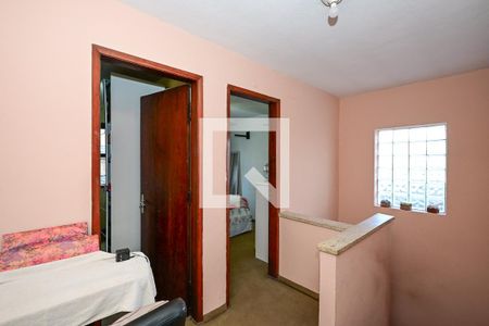 Corredor 2 de casa para alugar com 3 quartos, 146m² em Jardim Monte Alegre, Taboão da Serra