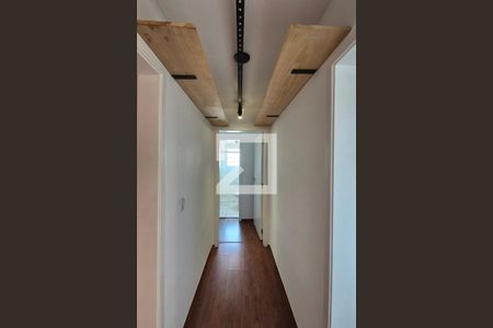 Corredor  de apartamento para alugar com 2 quartos, 64m² em Jardim Nova Europa, Campinas