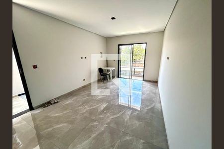Sala de casa à venda com 3 quartos, 150m² em Vila Galvão, Guarulhos